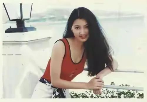 刘銮雄历任女友照片,刘銮雄历届女友顺序