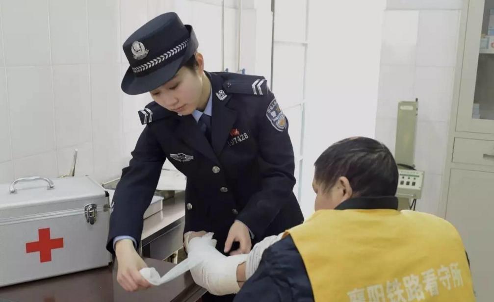 “狱警”薪资待遇高、工作性质好，赶超公务员，专科生也有机会