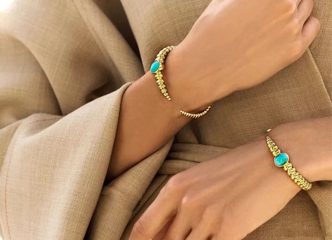 比翡翠还时尚的玉石，连希拉里都被俘获了。