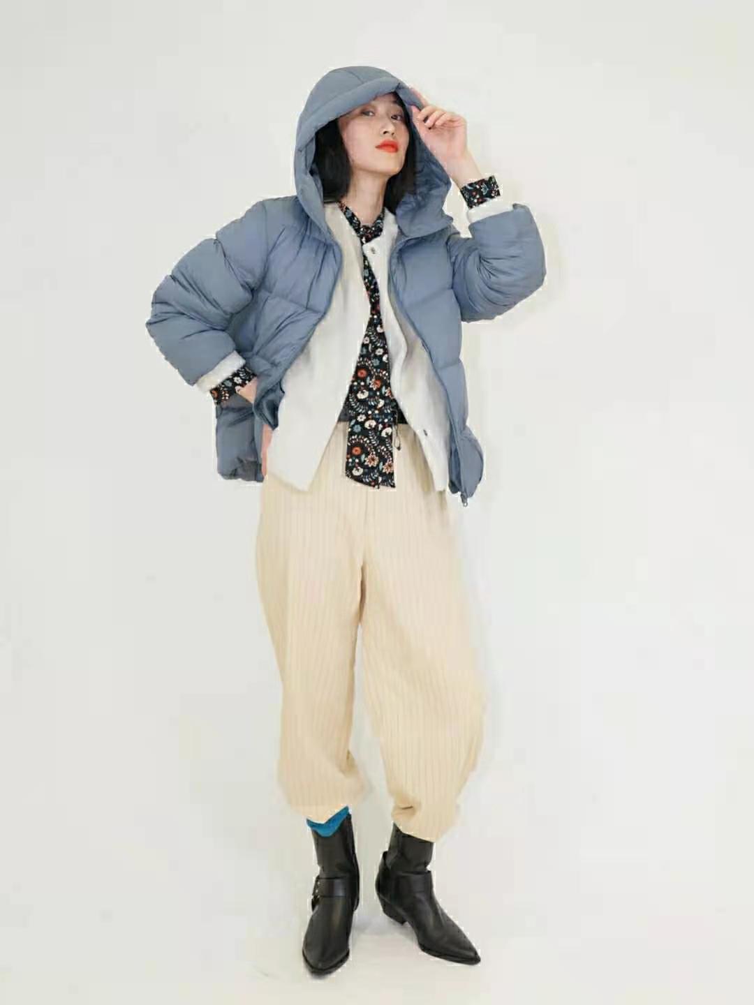 优衣库的羽绒服那么轻暖和吗,优衣库429467无缝羽绒服搭配