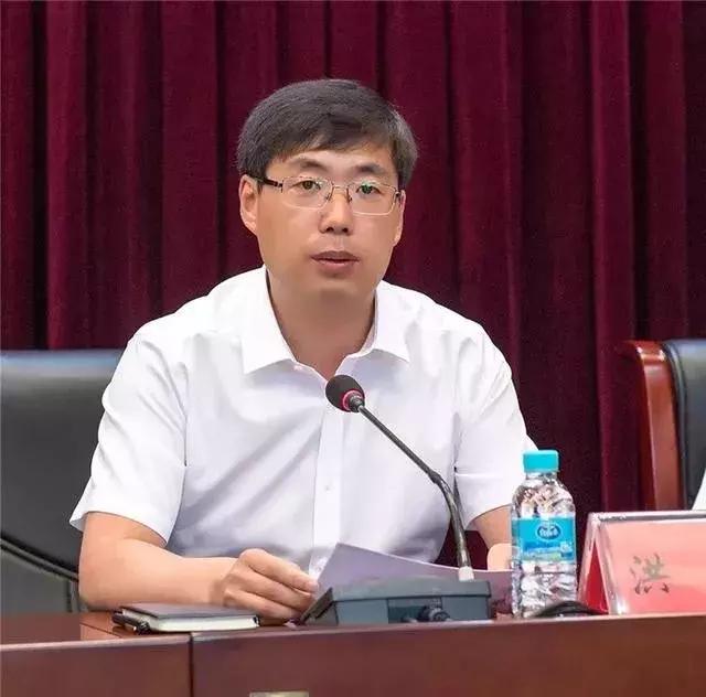 州委秘书长,州纪委秘书长工作职责