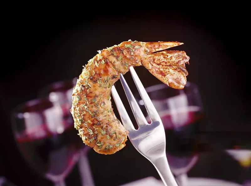 吃饭最基本的礼仪和动作,吃饭需要注意的礼仪