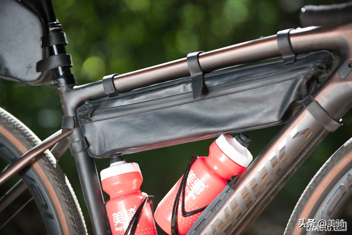 冒险砾石公路车评测,闪电公路车s-workssl7入门级