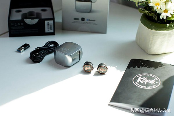 造型酷似Zippo打火机，杰士T5真无线耳机评测，带来惊艳的音质