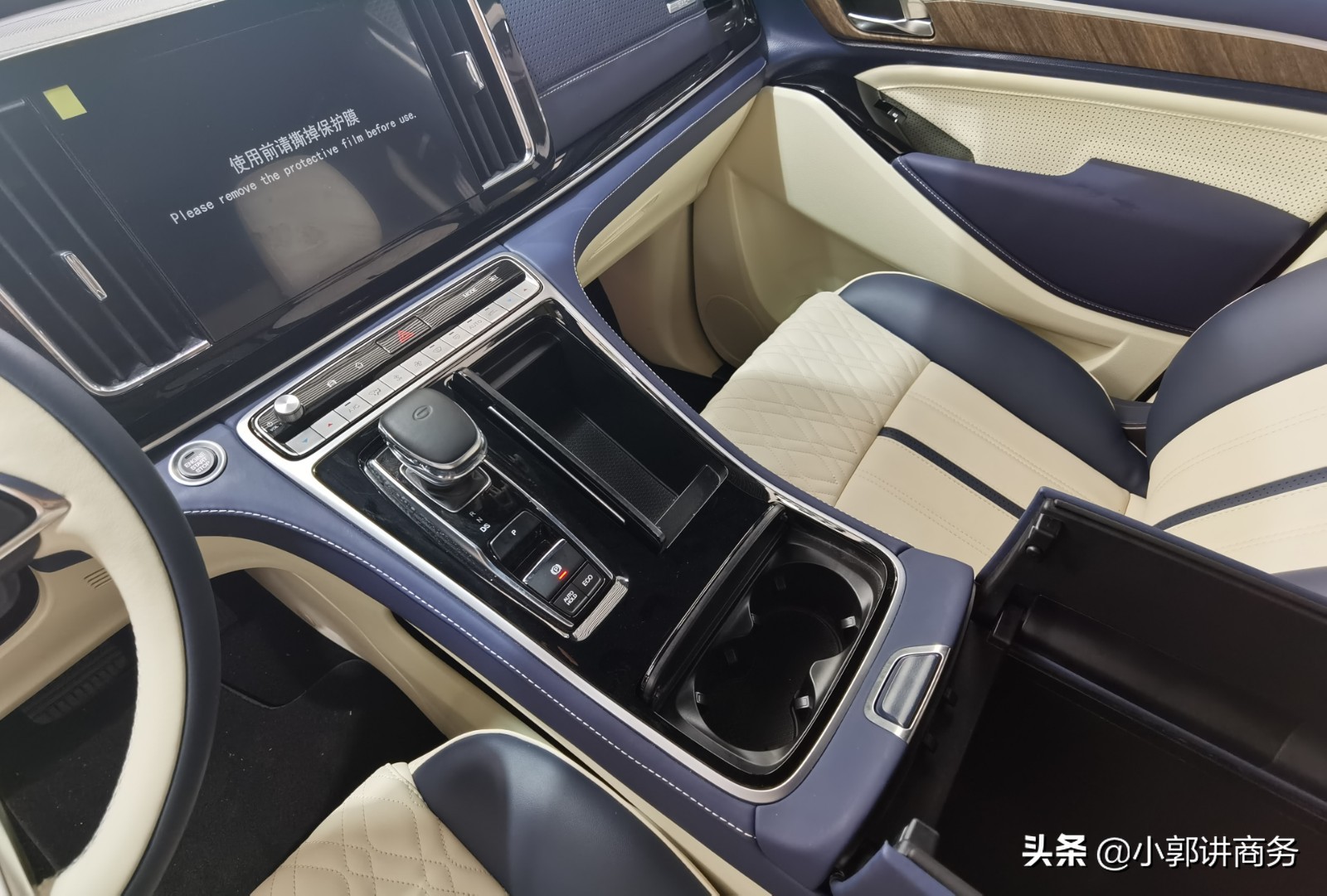 21年传祺m8高顶极夜之光定制版,21款广汽传祺m8豪华版二手车