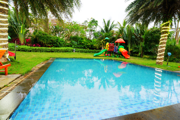 幸亏我来了再不来素材就没了,海南月亮湾的夜晚