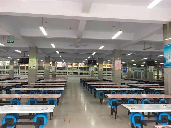 2021年郑州小升初择校必看的15所热门民办初中食宿情况集合