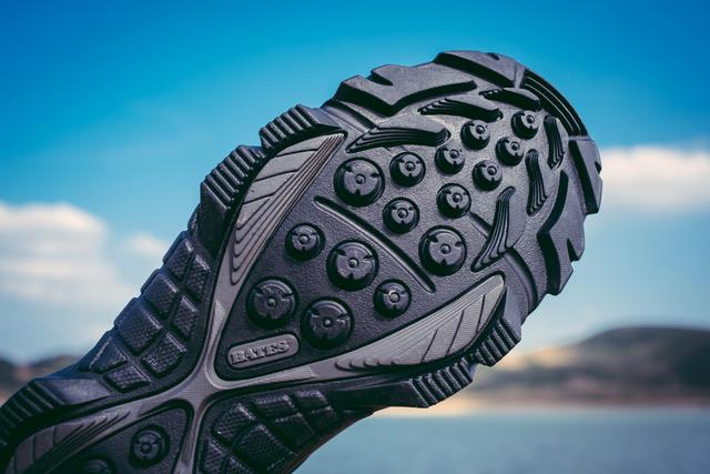 户外达人穿搭,战术靴冬季测评