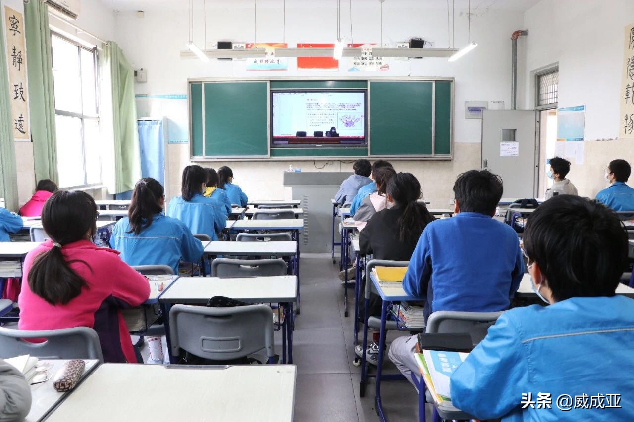 在古老的孔孟之乡，有一颗新星——育才中学