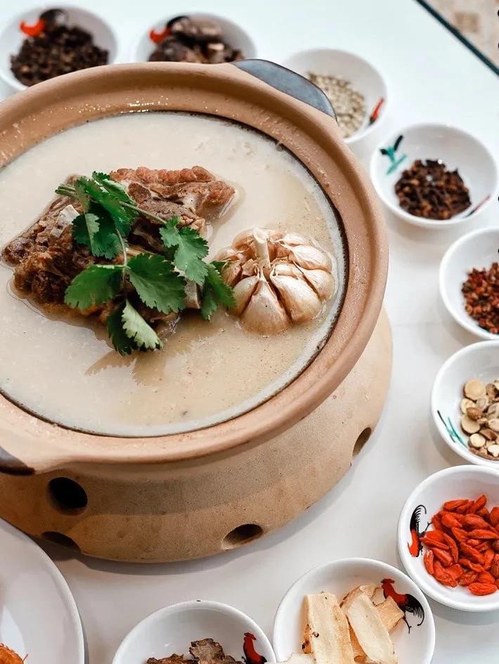 屁屁猩拍了拍你，并递出一张50团100代金券