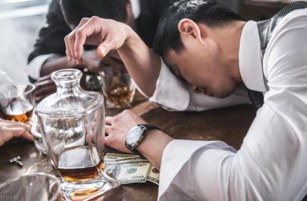 酒不好喝为什么都喜欢喝,喝酒难受为什么那么多人喜欢喝酒