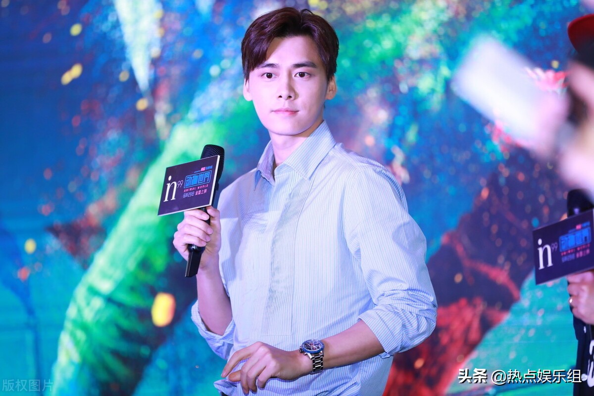 钟楚曦李易峰采访视频,如何看待钟楚曦性格