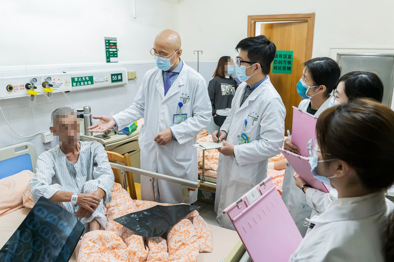 85岁老人得了晚期口腔癌能活多久,87岁老人得了口腔癌