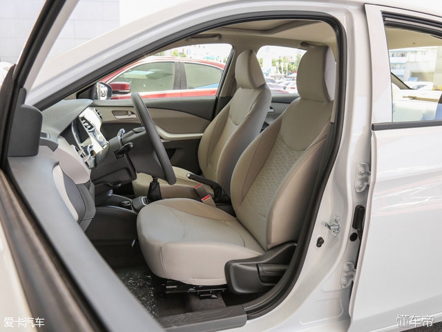 e2适合女生代步通勤小型车推荐,经济实用小型车推荐