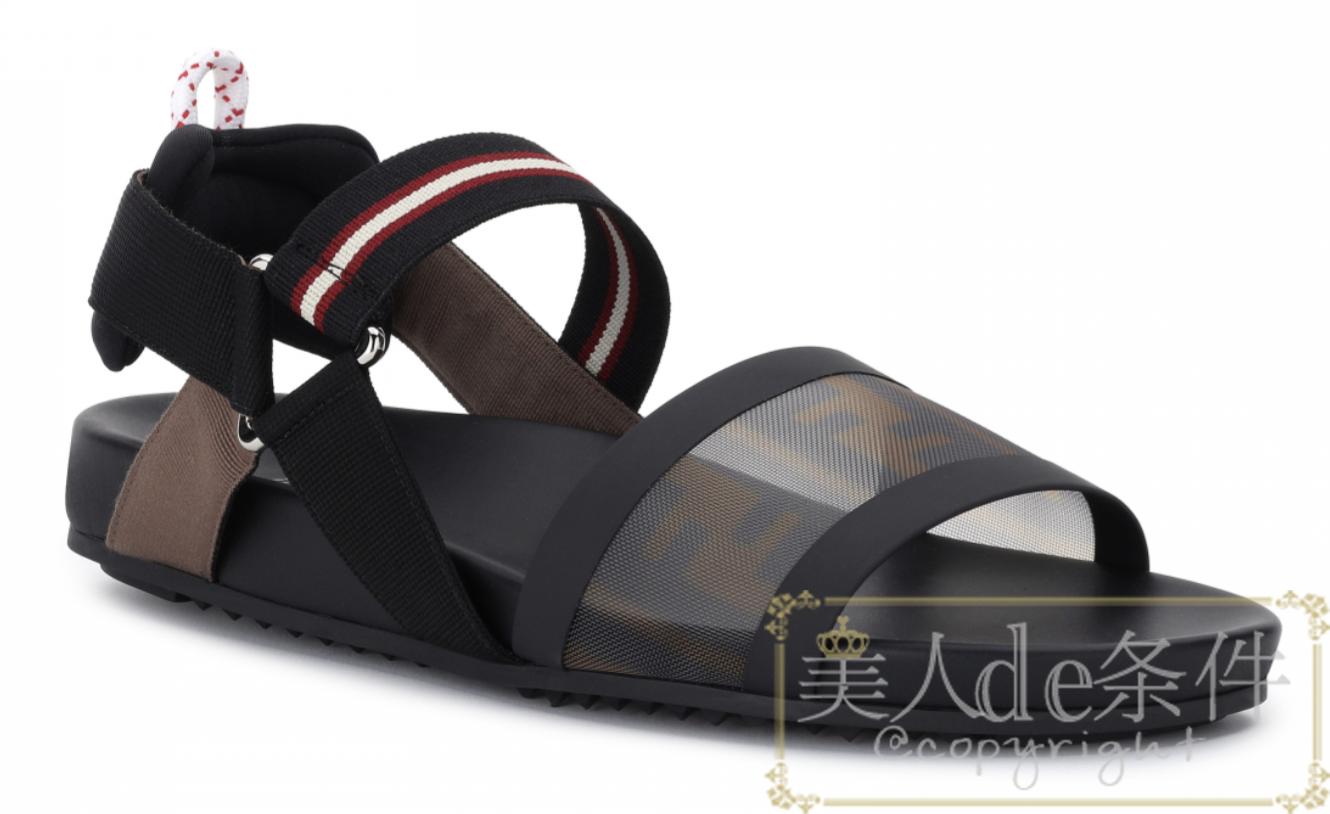 在吗?请收下10个大牌的春款包鞋指南(含尺寸和价格)