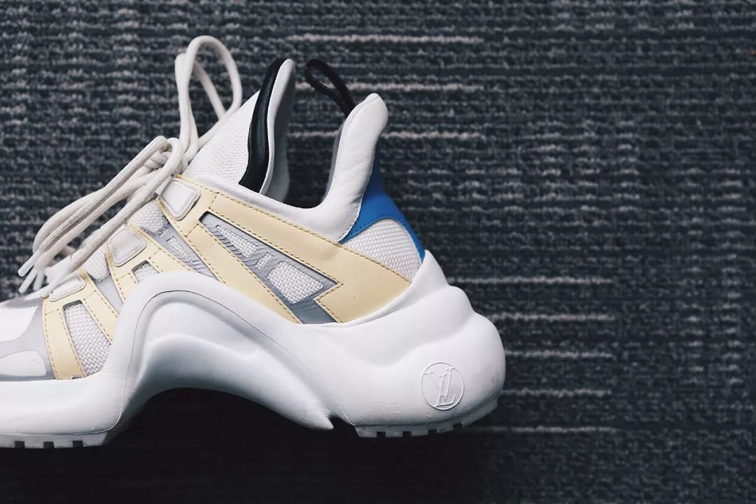 lv老爹鞋女款archlight,lv老爹鞋白色老花真假