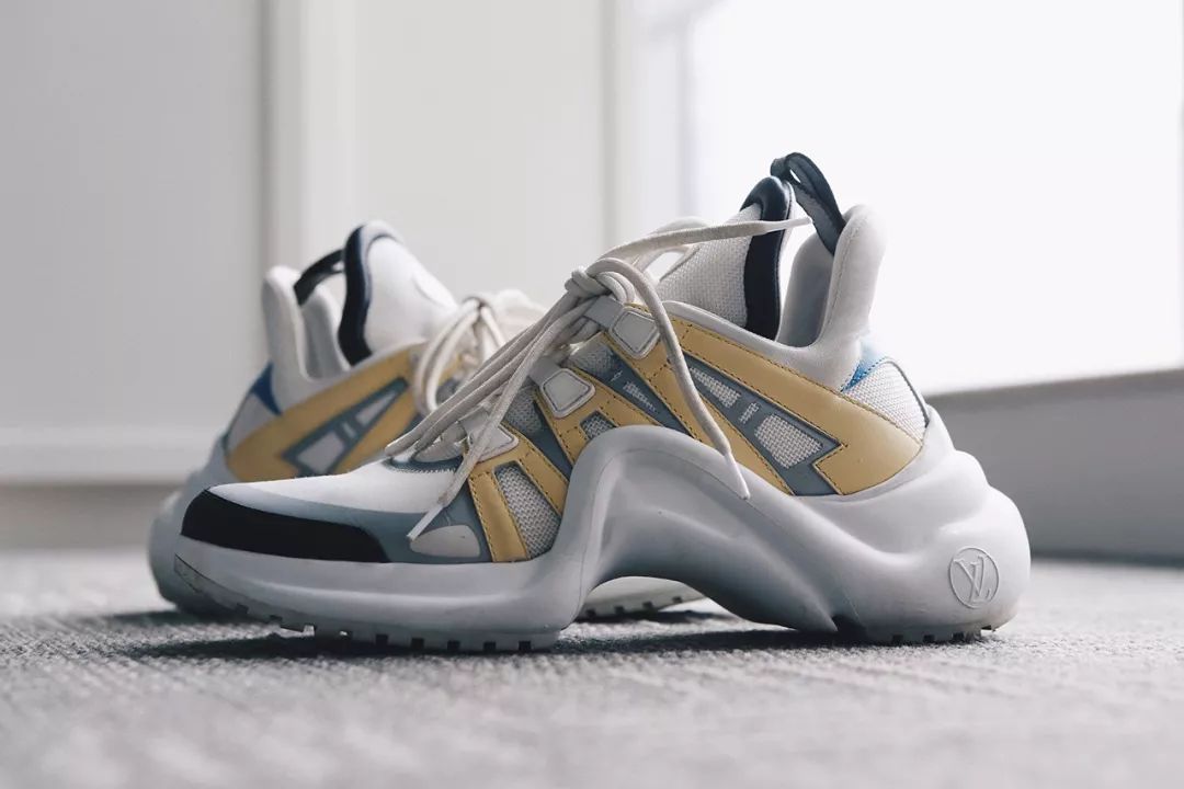 lv老爹鞋女款archlight,lv老爹鞋白色老花真假