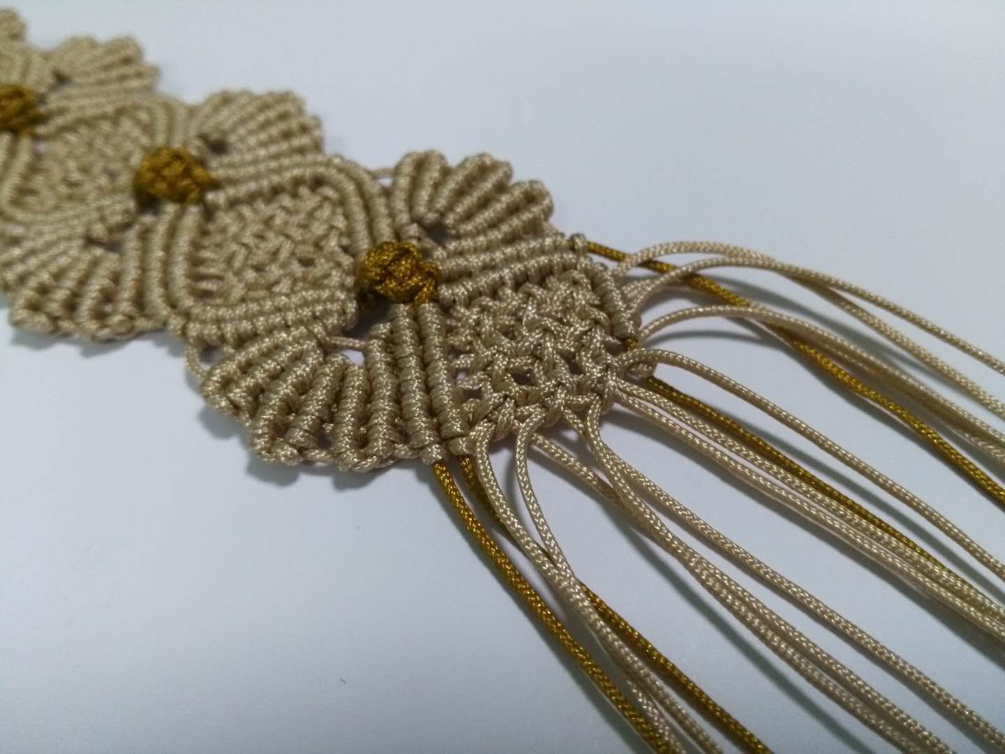 编绳花做法,手绳复杂编织教程