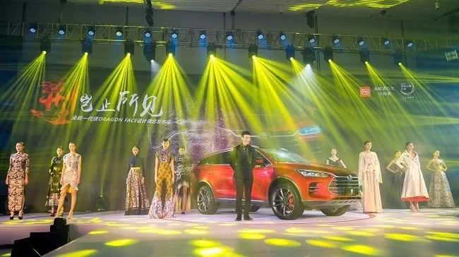 范冰冰阿玛尼高定,范冰冰造型师品牌大秀