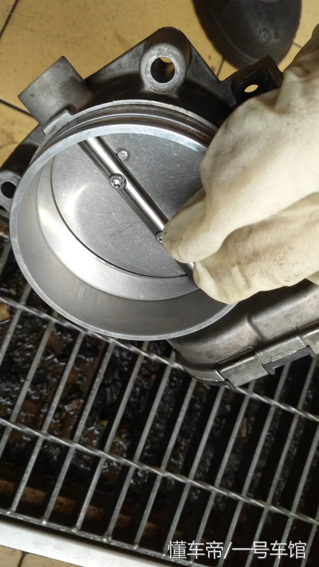 节气门脏了发动机故障灯会亮吗,清洗节气门导致发动机故障灯亮