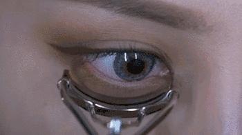 这么多年睫毛膏你刷对了吗？新手能一分钟学会的睫毛刷法！