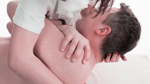 颈椎病有没有正确治疗办法,颈椎病适合手术治疗