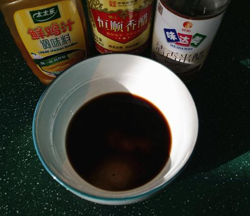 核桃仁炒什么好吃又营养,凉拌木耳花生核桃仁