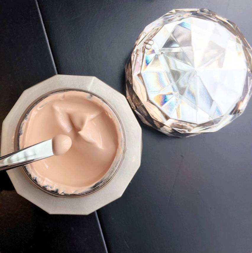 新手眼妆彩妆工具有哪些种类,彩妆教程日常化妆用品怎么用的