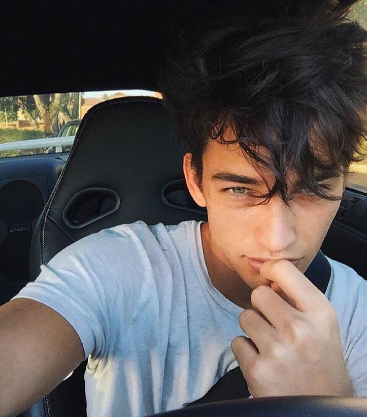 做平板卧推为什么肩部弹响,平板卧推肩膀疼还能继续练吗