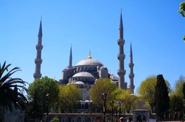 土耳其热气球八日游,旅游胜地卡帕多西亚热气球之旅