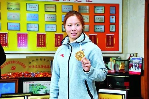 刘玲玲世界冠军,刘玲玲河北