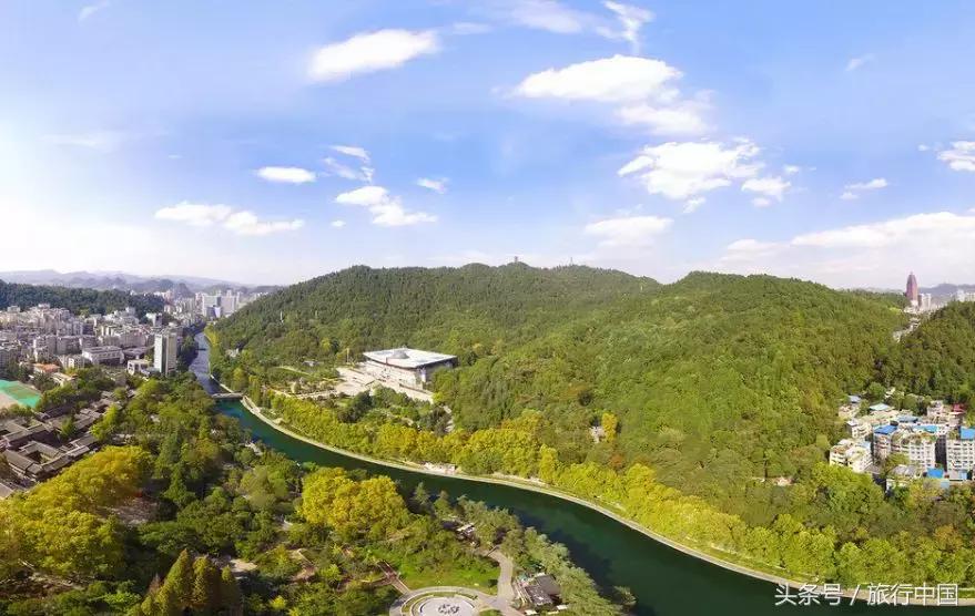 旅游最美的风景在火车上,一张火车票走遍中国最美的地方