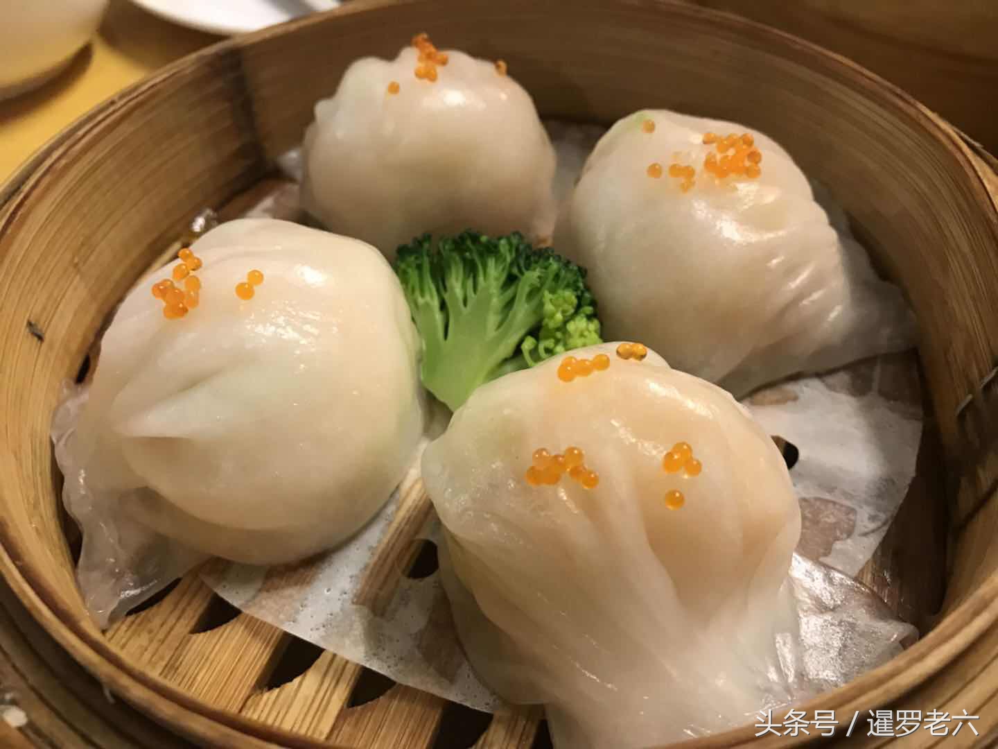 抛下睡懒觉的泰国媳妇，和朋友去吃“早茶”！虾饺、蛋挞真不错！