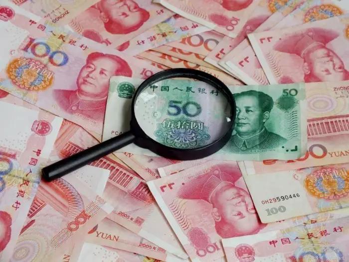 向银行贷款500万一年利息是多少呢,跟银行借5万容易吗