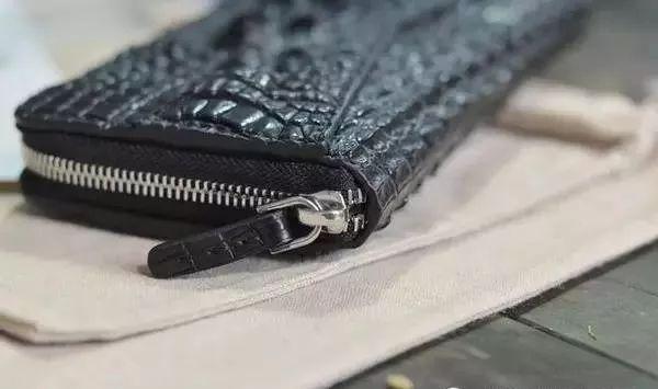 怎样辨别鳄鱼皮具,鳄鱼皮具最新视频