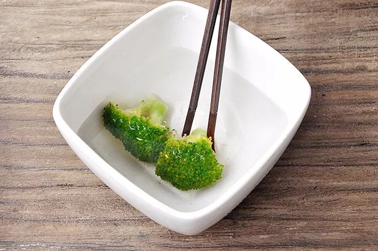 给小孩早餐简单又好吃的100种做法,早上给孩子做什么早餐粥