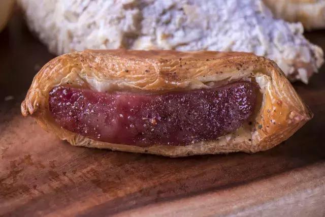 转角遇到猪？！魔都首家粉猪餐厅，吃完变精致的猪猪女孩！