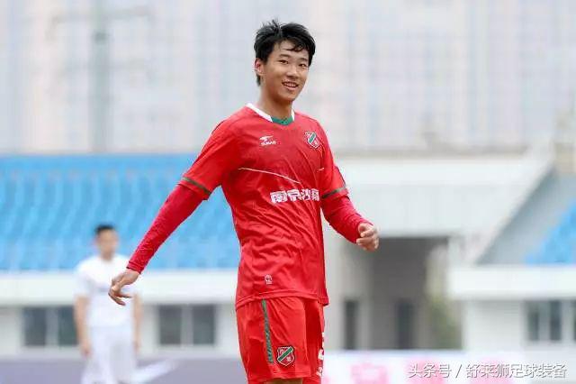 舒莱狮足球服定制,舒莱狮定制球衣