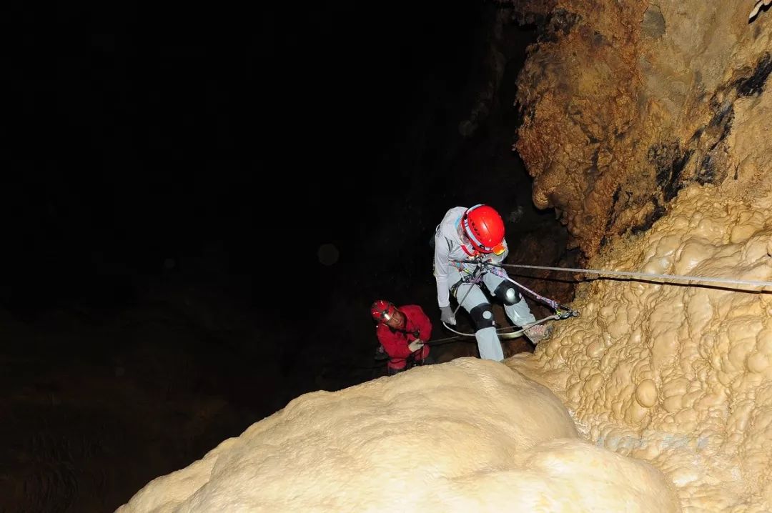 勇闯清远阳山大木村百米地下深渊，告诉你刻骨铭心的18小时！