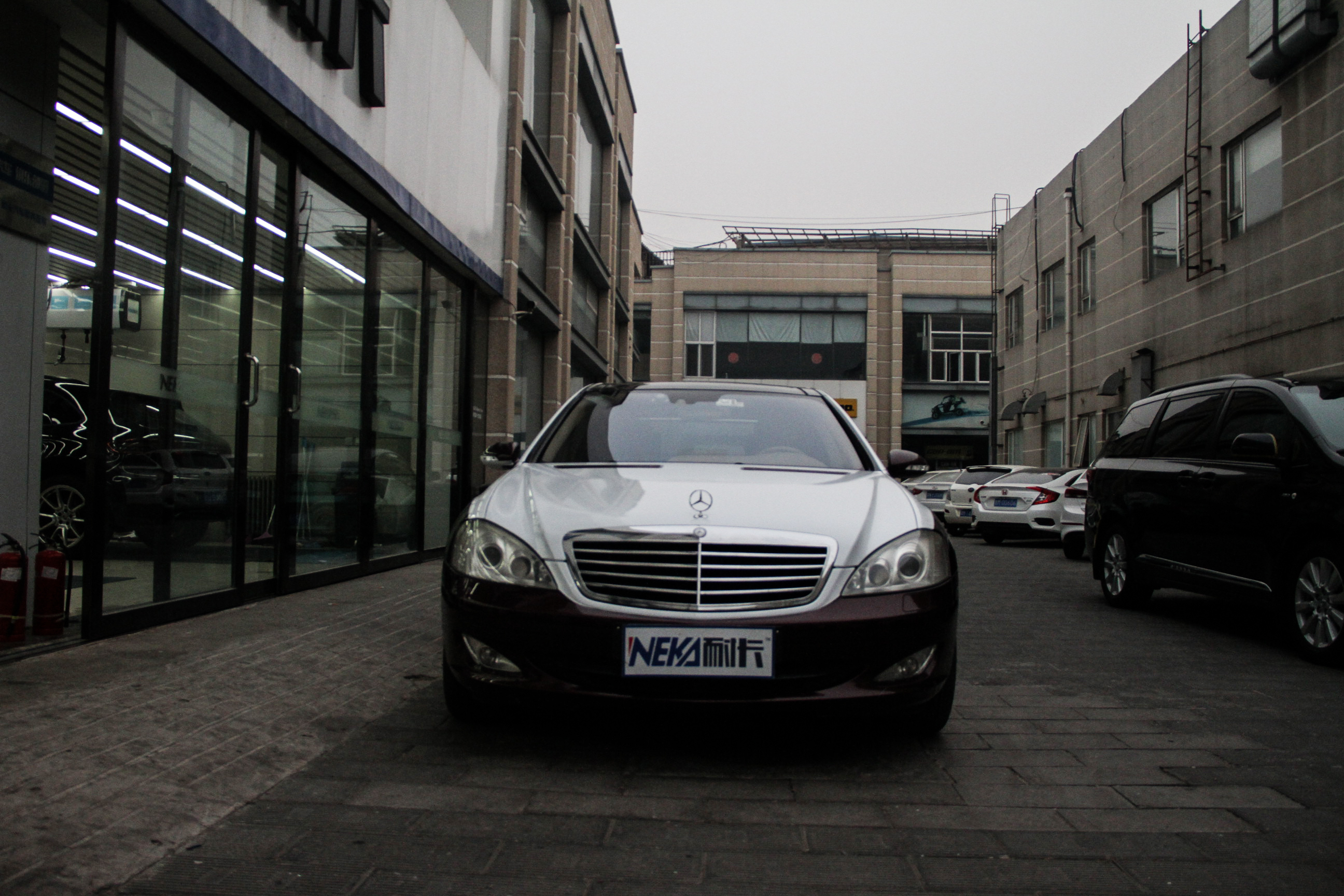 把豪车开上大街是什么体验,一辆汽车开十年以上是什么感觉