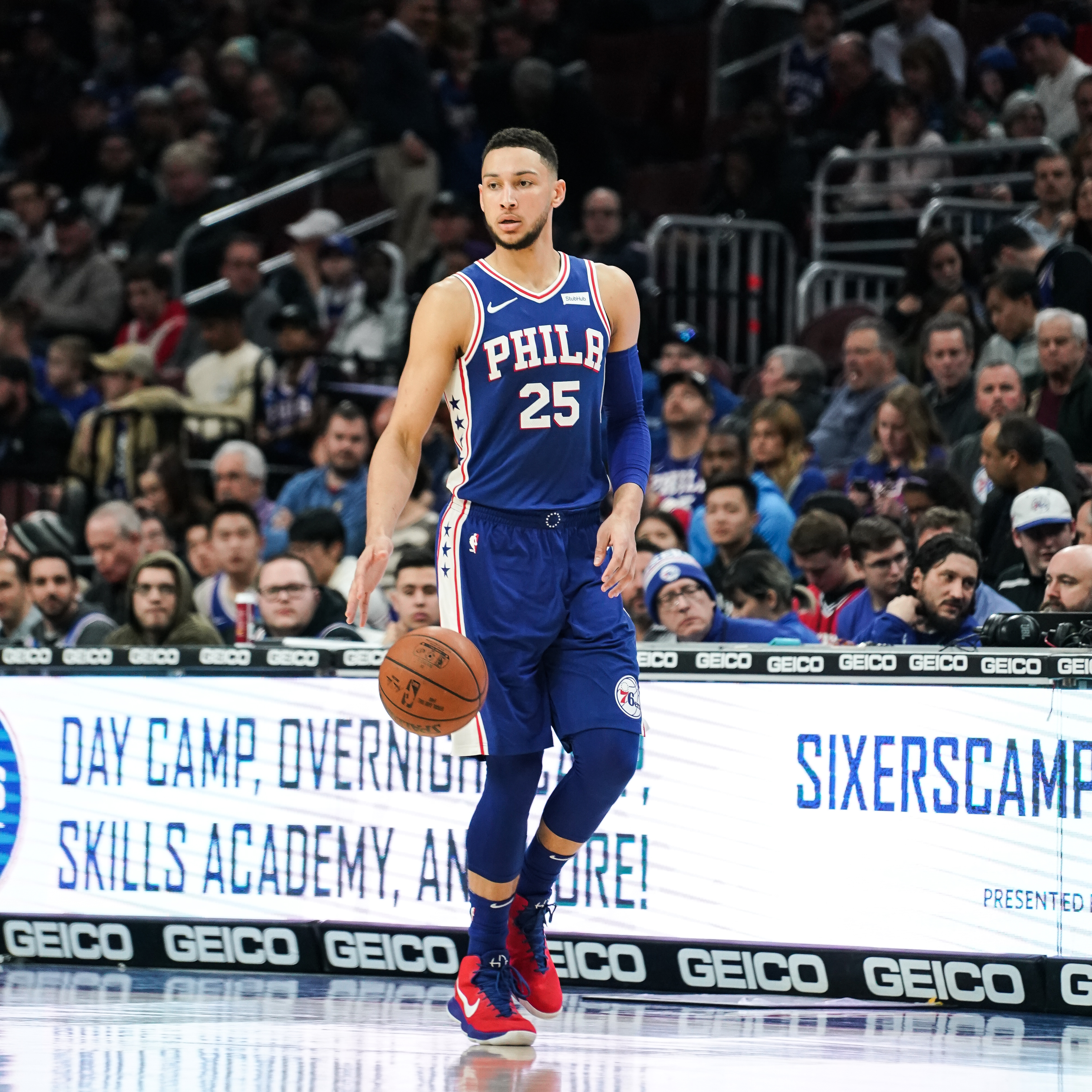 “师弟”让这双鞋在赛场上寿终正寝！IT穿这双鞋说出了湖人总…！