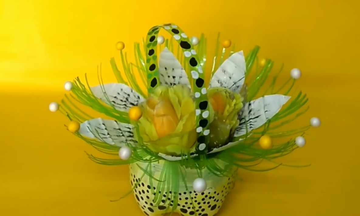 四年级变废为宝塑料瓶创意花篮,塑料瓶制作花篮的视频教程全集
