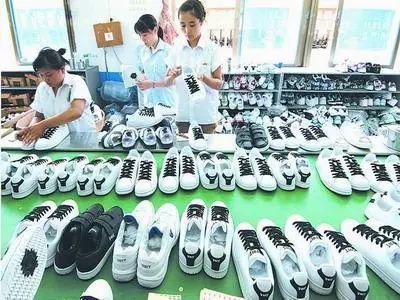 耐克退了假货,耐克平价倒闭款