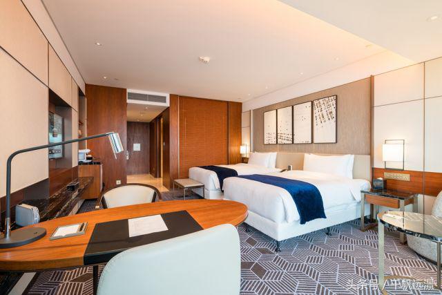 在广州琶洲，邂逅一方温柔天地