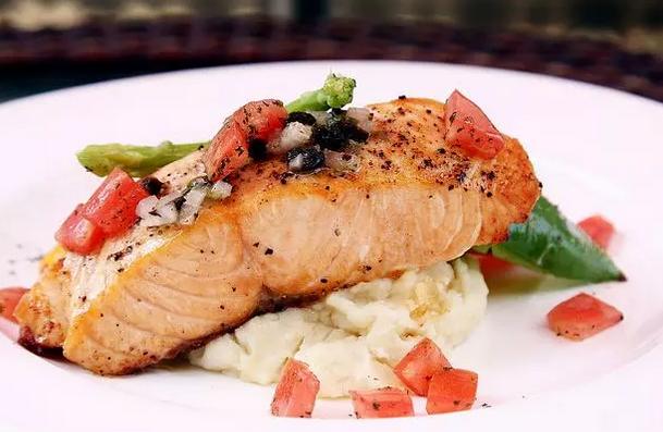 吃鱼最给宝宝补DHA，但哪些鱼最富含DHA又低汞？