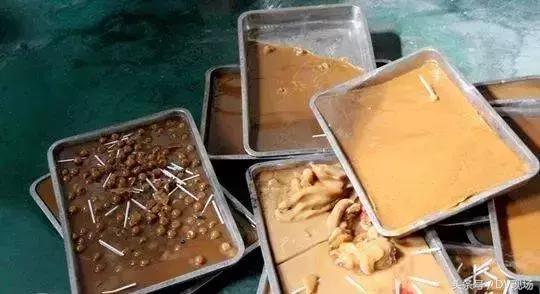 团伙用10吨低廉原料做名牌糖果销往多省，你家孩子可能正在吃