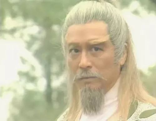 东邪风水师，西毒养蛇人，南帝当和尚，北丐美食家，中神通守墓！