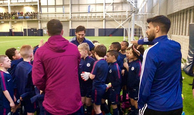 梅西巴黎圣日耳曼训练震惊队友,梅西训练惊呆姆巴佩