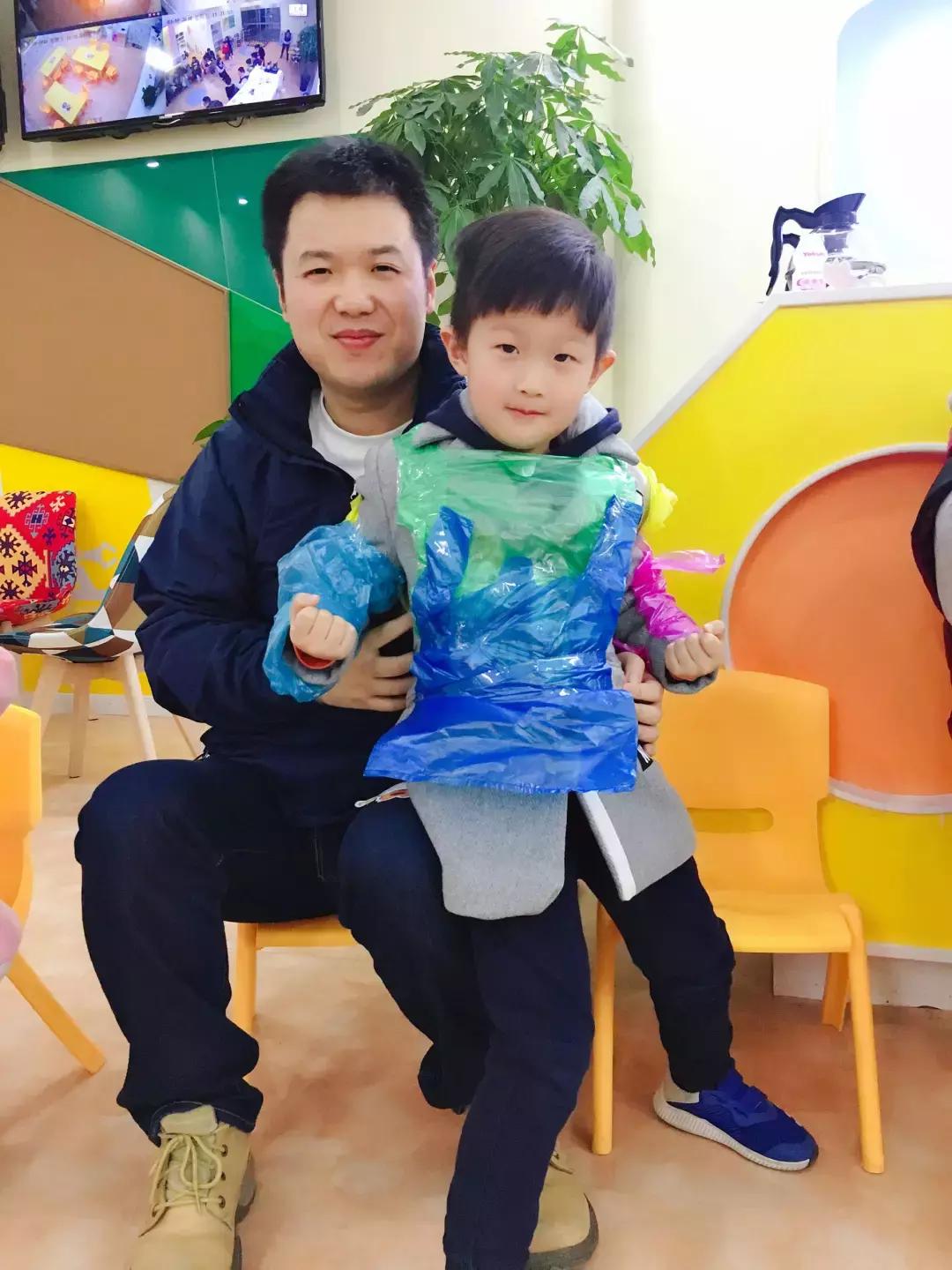 吉姆摆造型,吉姆装扮成螺丝钉