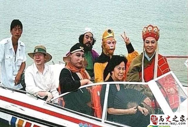 霍金本拉登高清壁纸,站着的霍金的照片